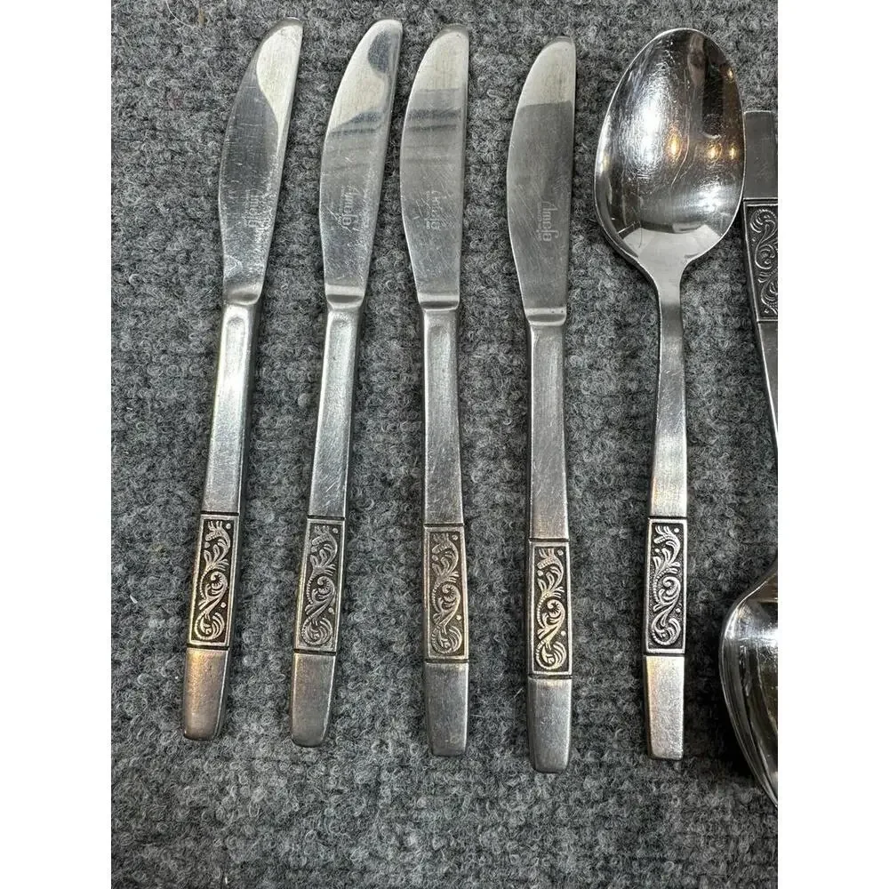 VINTAGE‎ AMEFA HOLLAND FLATWARE 12 PIECES 4-KNIVES 2-FORKS 5-SPOONS